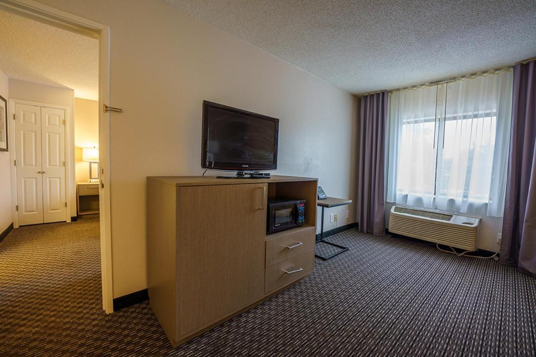 Hotel Wingate By Wyndham Brunswick Ga I-95 Exterior foto